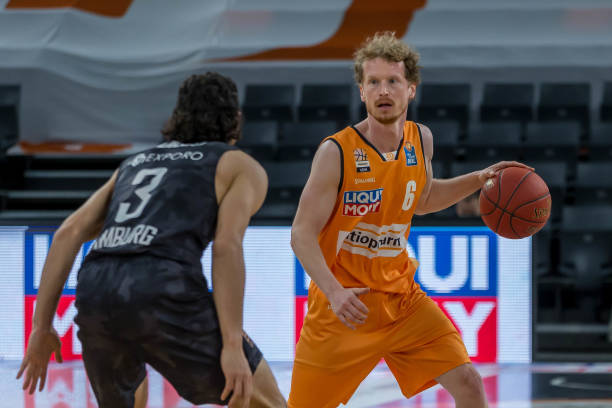 室的双重意 室的双重意